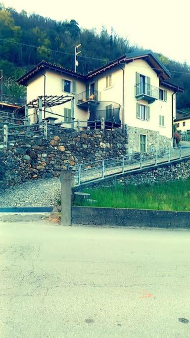 Casa Neva Apartment กันโนบีโอ ภายนอก รูปภาพ